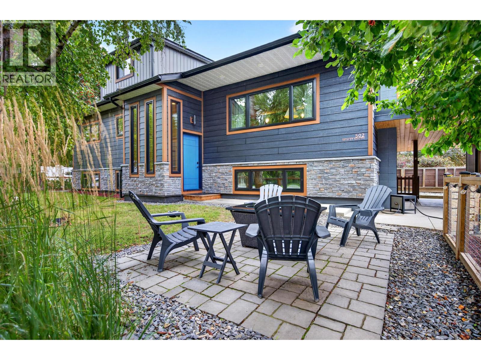502 10th Street S, Golden, British Columbia  V0A 1H0 - Photo 3 - 10400187