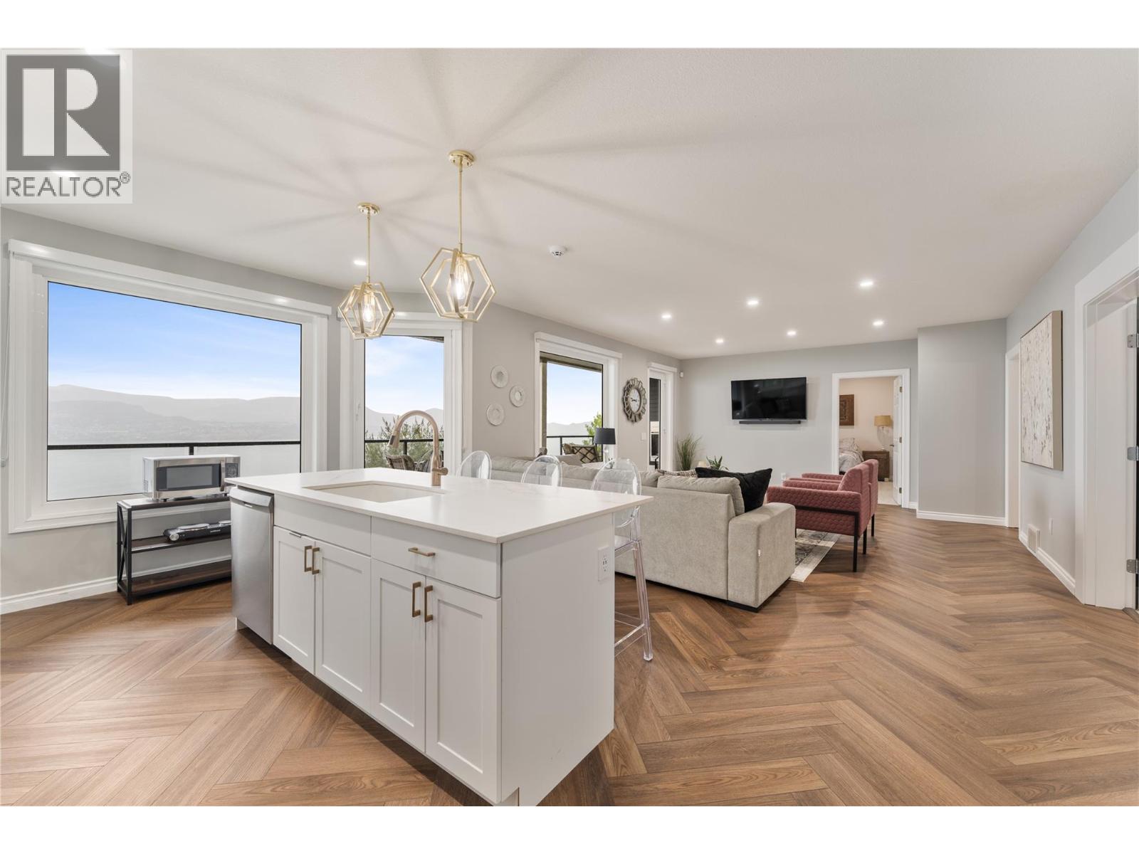 408 Okaview Road, Kelowna, British Columbia  V1W 4K2 - Photo 44 - 10399882