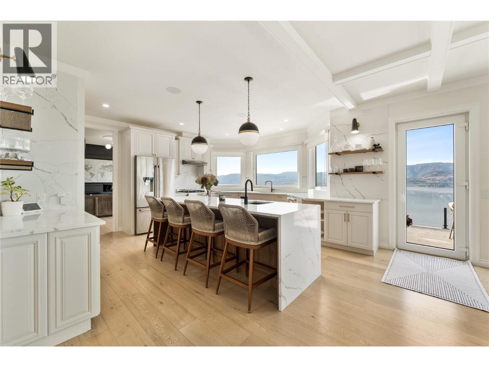 408 Okaview Road, Kelowna, British Columbia  V1W 4K2 - Photo 9 - 10399882