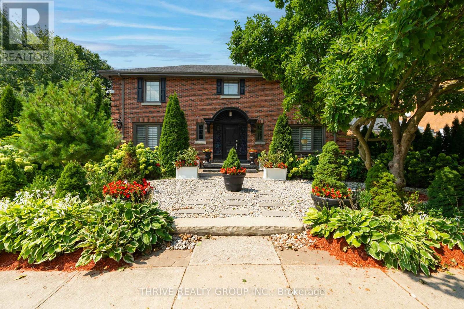 1067 Lombardo Avenue, London East, Ontario  N6A 2X9 - Photo 3 - X13788344