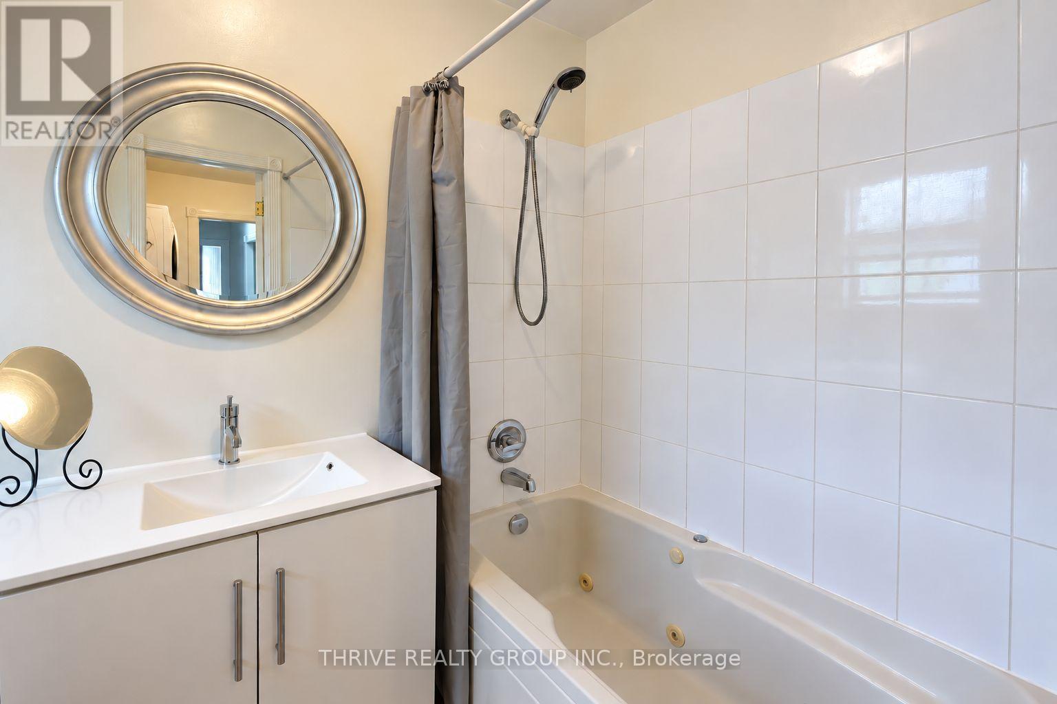 Upper - 162 Tecumseh Avenue E, London South, Ontario  N6C 1S4 - Photo 19 - X13788350