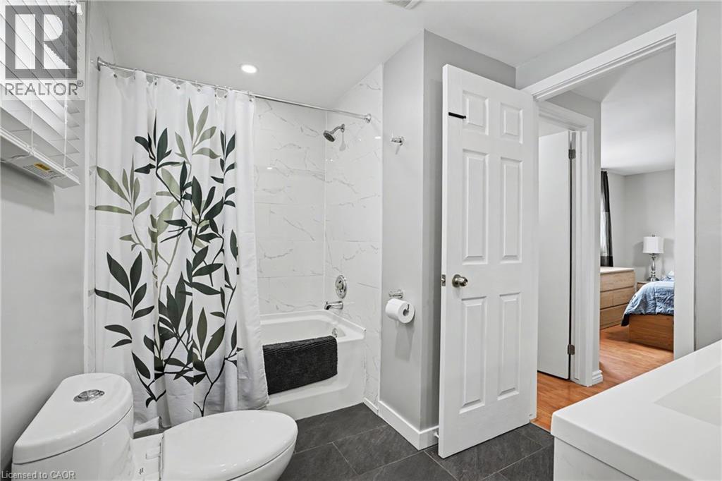103 Glenashton Drive, Stoney Creek, Ontario  L8G 4E6 - Photo 19 - 40851460