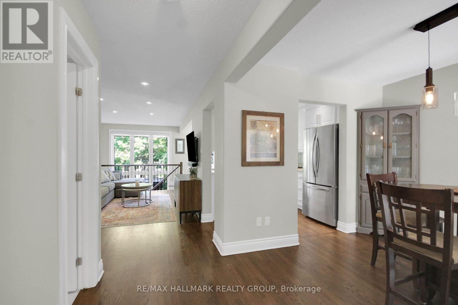 174 Talltree Crescent, Ottawa, Ontario  K2S 0B1 - Photo 3 - X13788348