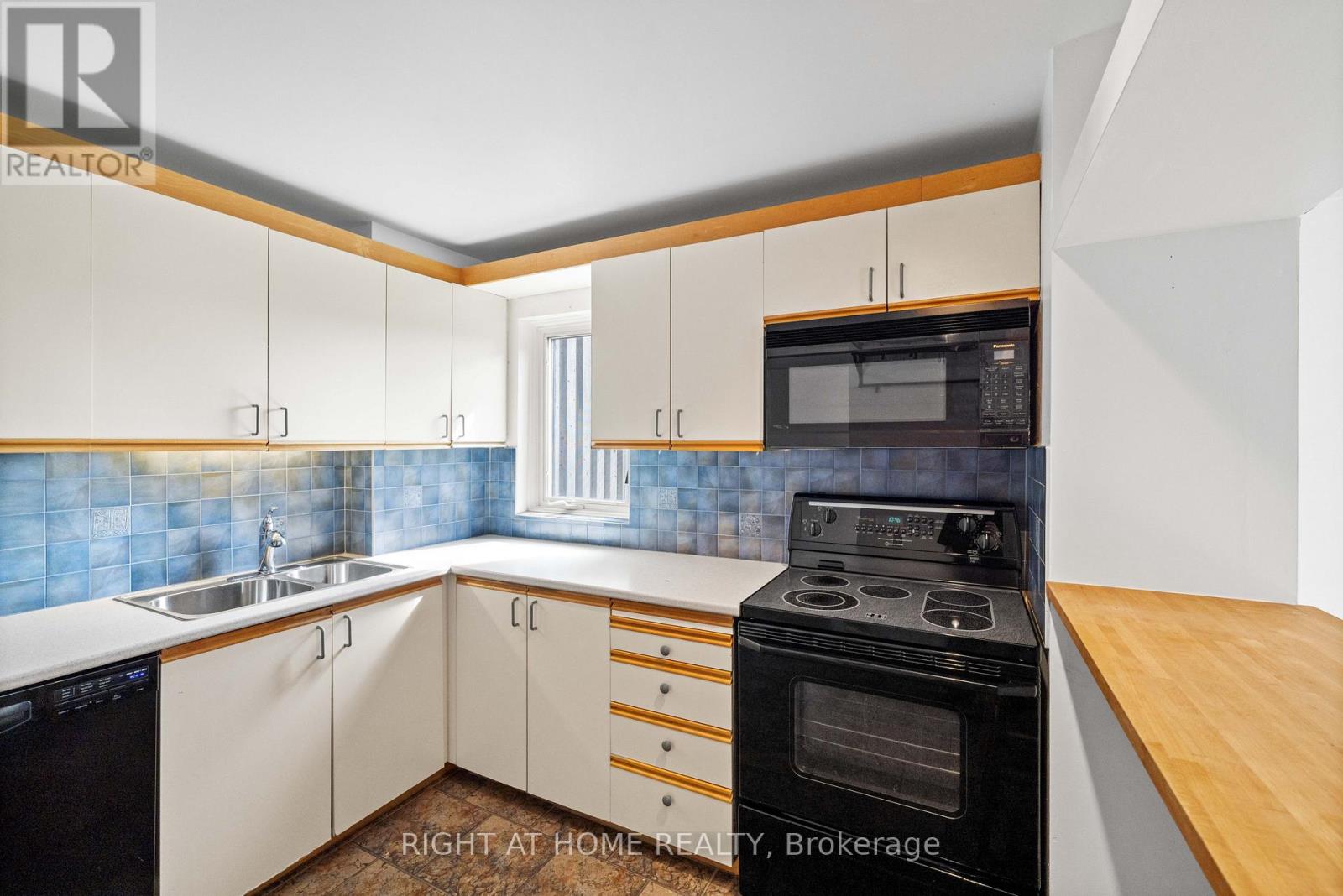306 - 1081 Ambleside Drive, Ottawa, Ontario  K2B 8C8 - Photo 12 - X13788368