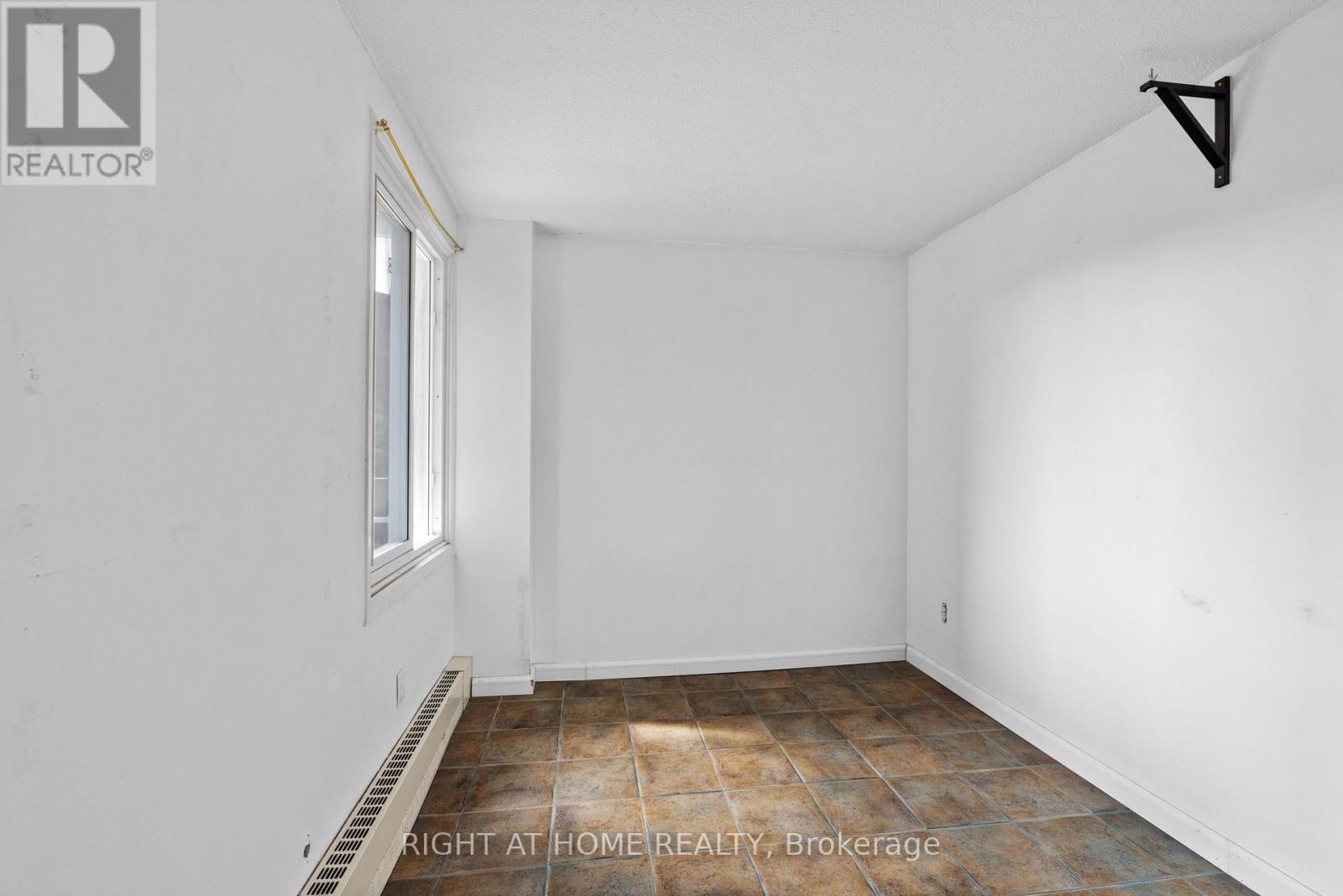 306 - 1081 Ambleside Drive, Ottawa, Ontario  K2B 8C8 - Photo 14 - X13788368