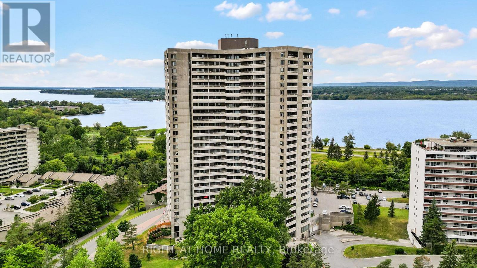 306 - 1081 Ambleside Drive, Ottawa, Ontario  K2B 8C8 - Photo 3 - X13788368