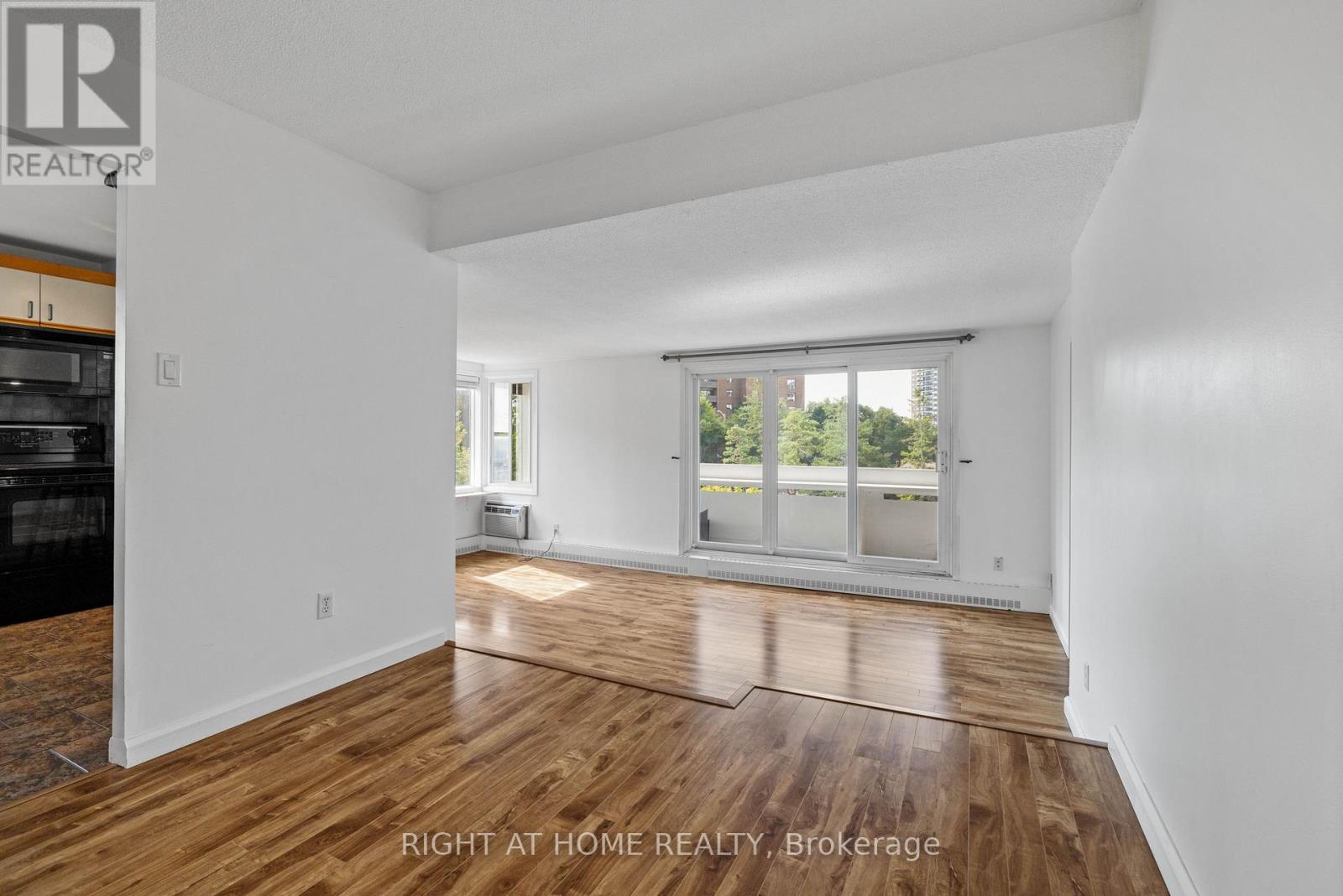 306 - 1081 Ambleside Drive, Ottawa, Ontario  K2B 8C8 - Photo 6 - X13788368