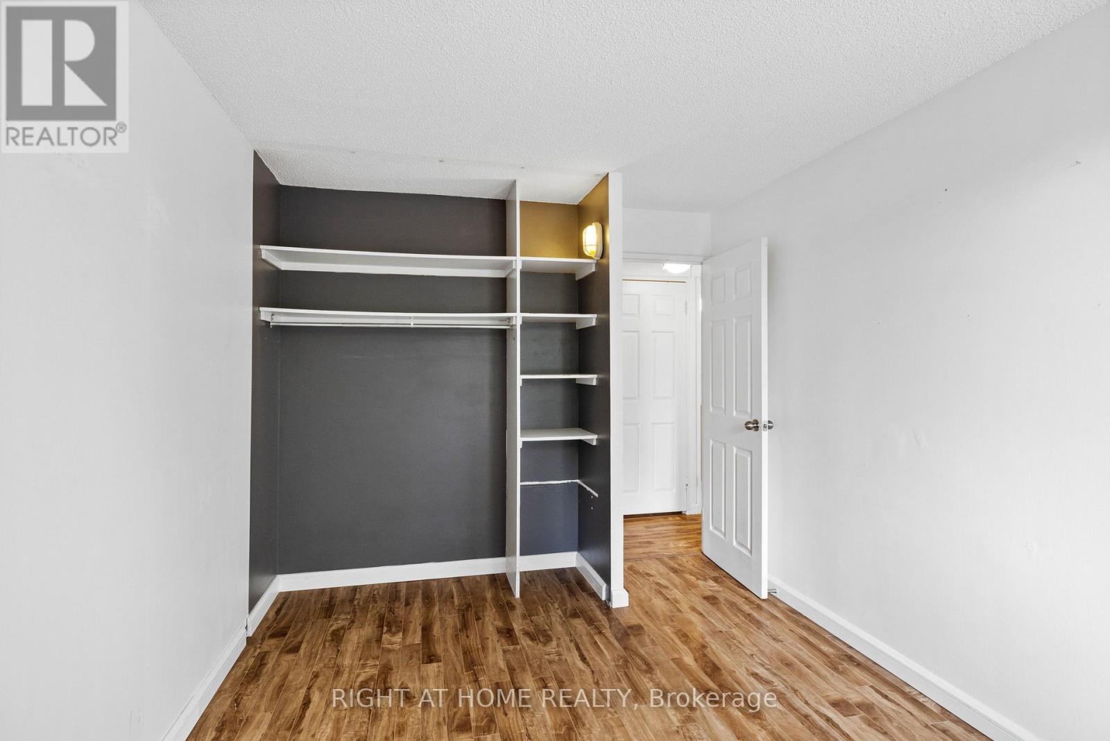 306 - 1081 Ambleside Drive, Ottawa, Ontario  K2B 8C8 - Photo 7 - X13788368