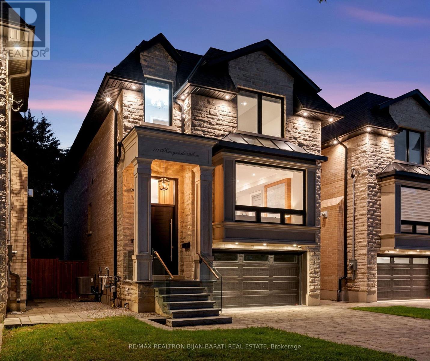 111 Kingsdale Avenue, Toronto, Ontario  M2N 3W5 - Photo 2 - C13788386