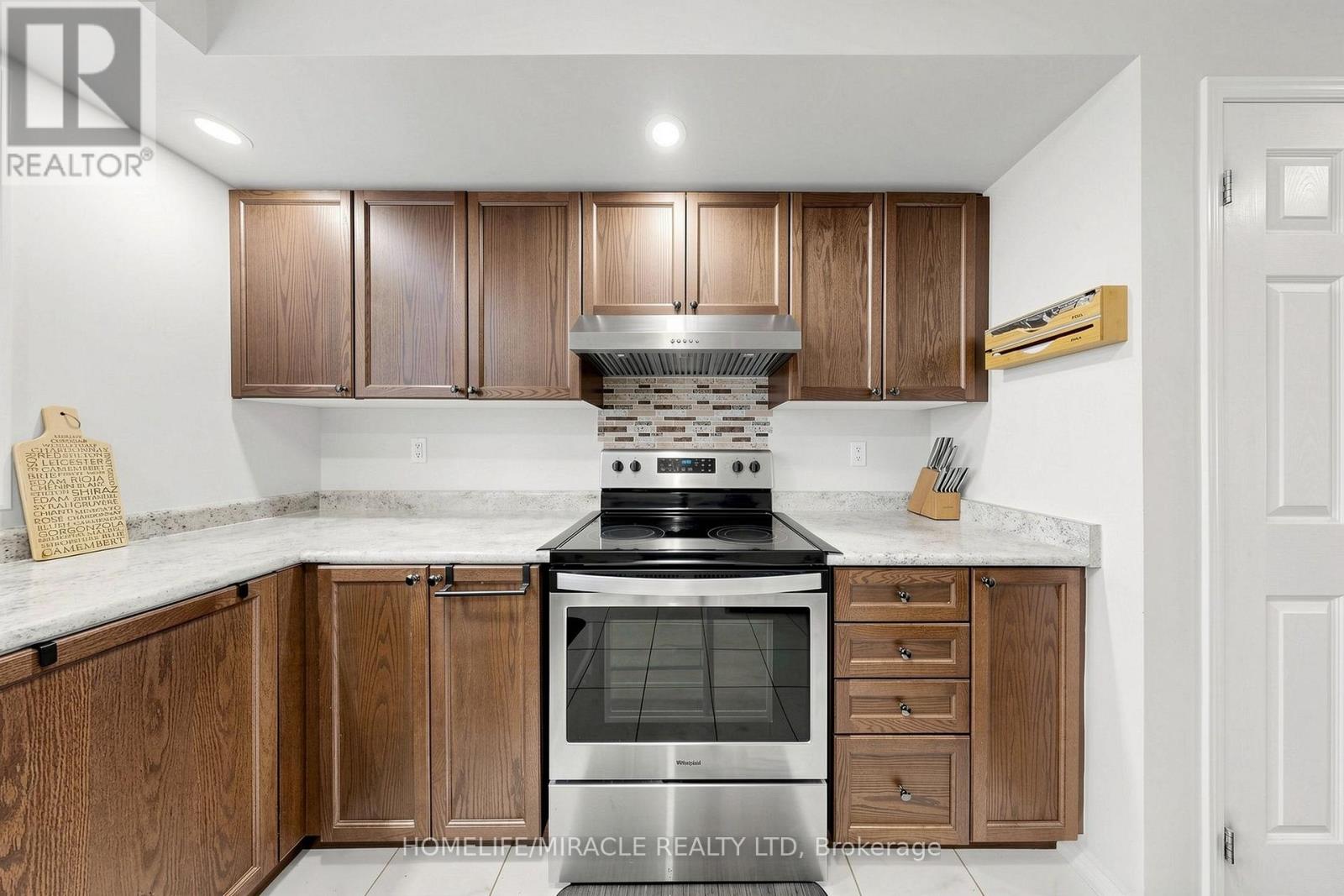 2725 Deputy Minister Path, Oshawa, Ontario  L1L 0M7 - Photo 14 - E13788342