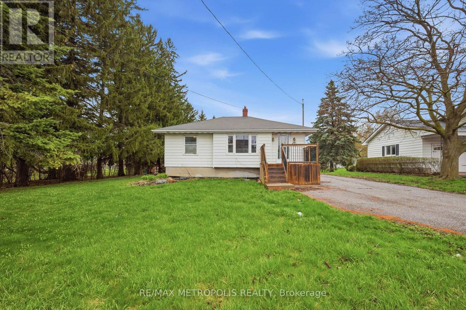 148 WINCHESTER ROAD E, Whitby, Ontario