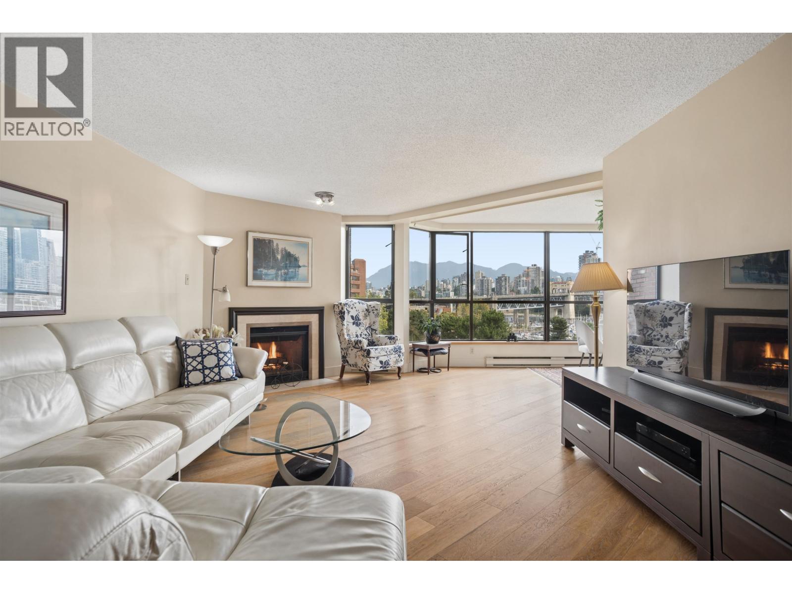 602 1490 PENNYFARTHING DRIVE, vancouver, British Columbia