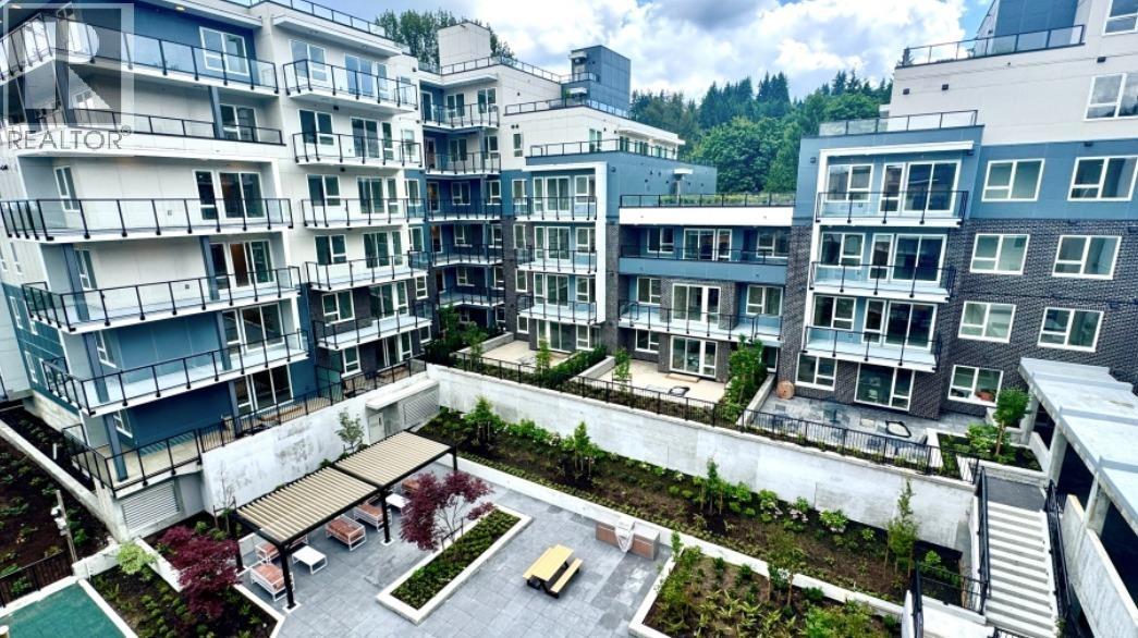 411 1100 CLARKE ROAD, port moody, British Columbia