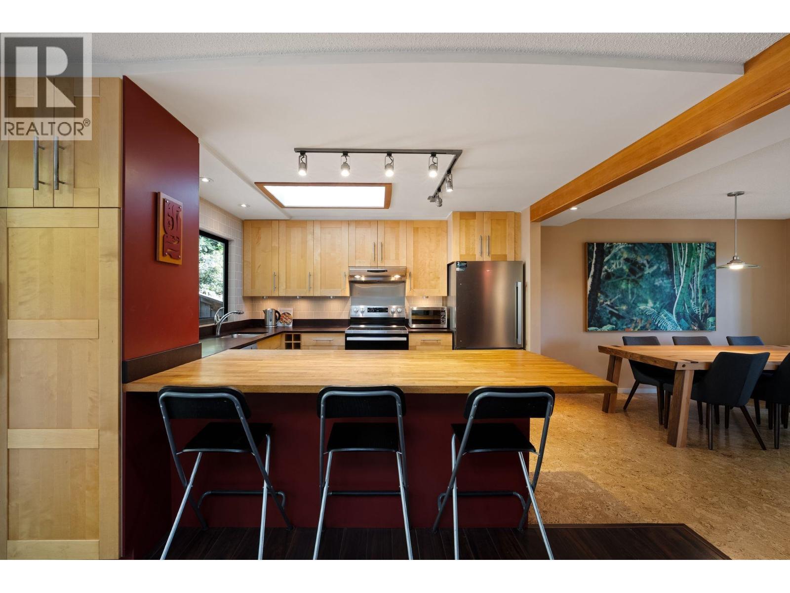 2344 Hyannis Drive, North Vancouver, British Columbia  V7H 2E6 - Photo 10 - R3165846