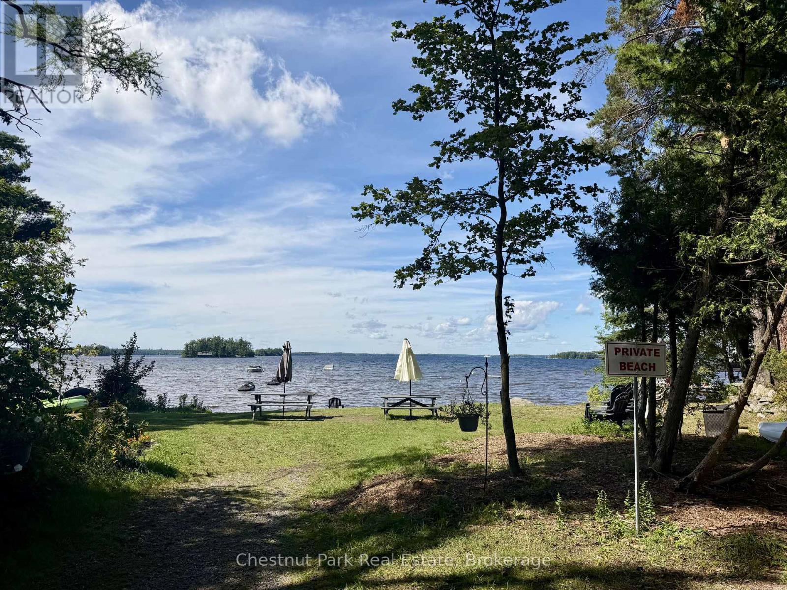 1004 Chippawa Avenue, Gravenhurst, Ontario  P1P 1R1 - Photo 2 - X13788332