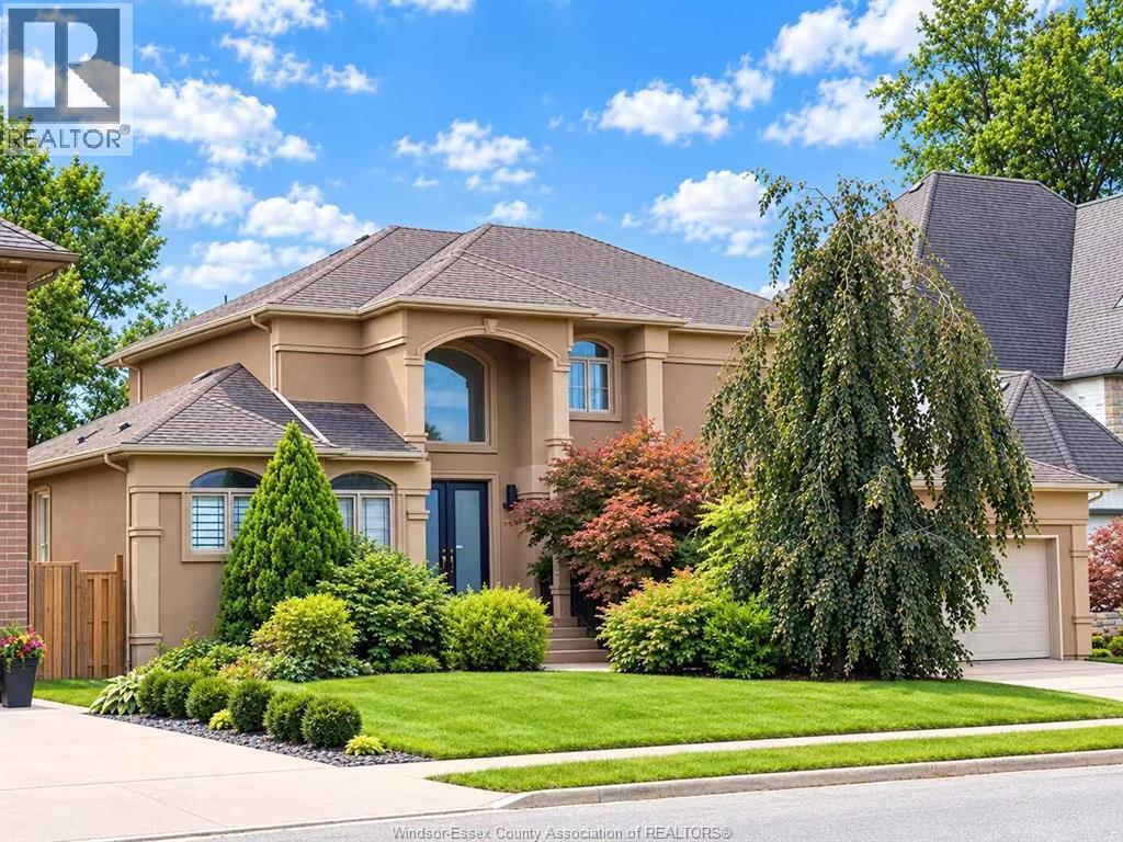 425 COUNTRY CLUB DRIVE, Windsor, Ontario