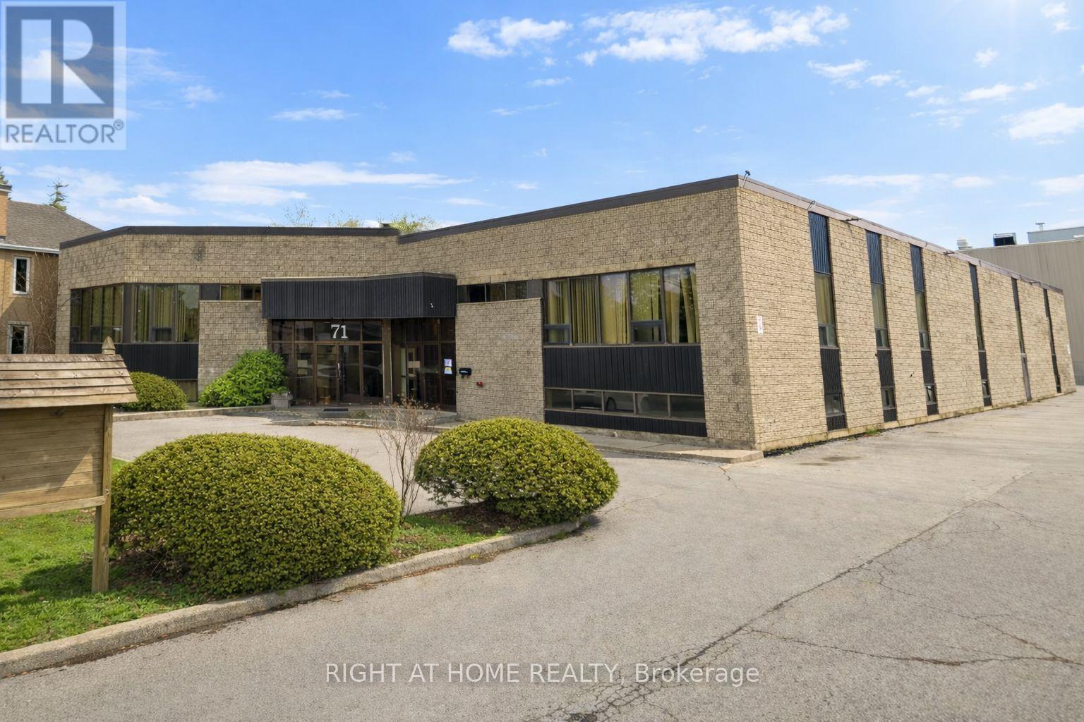 B - REAR - 71 JUDSON STREET, Toronto, Ontario