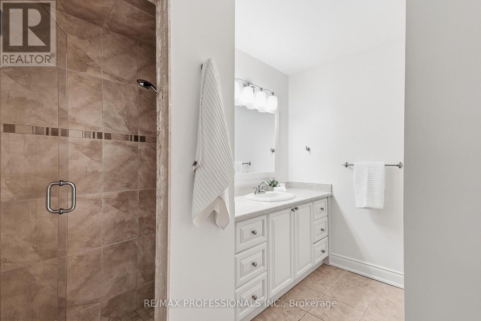 61 Abilene Drive, Toronto, Ontario  M9A 2N1 - Photo 34 - W13788402