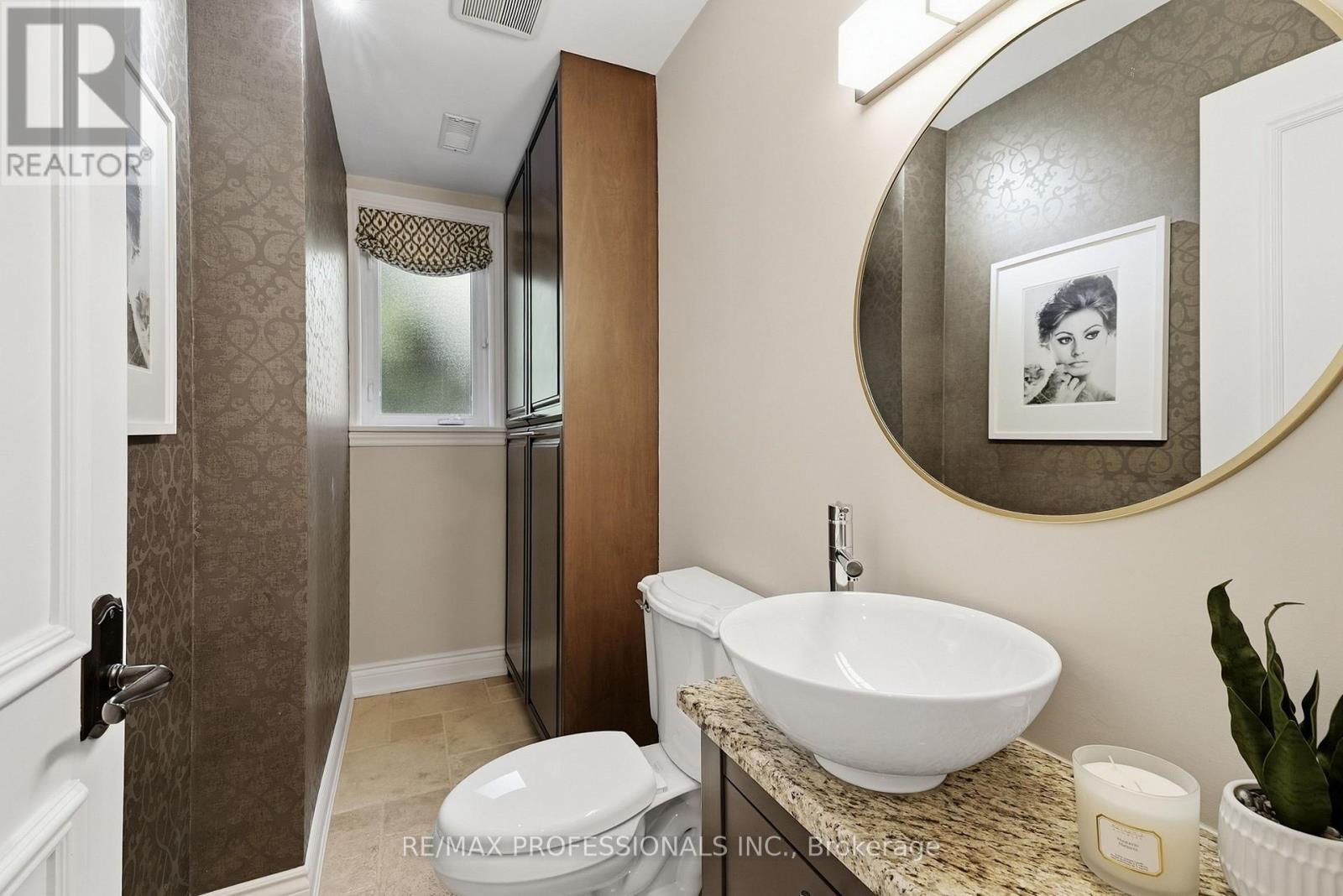 61 Abilene Drive, Toronto, Ontario  M9A 2N1 - Photo 37 - W13788402