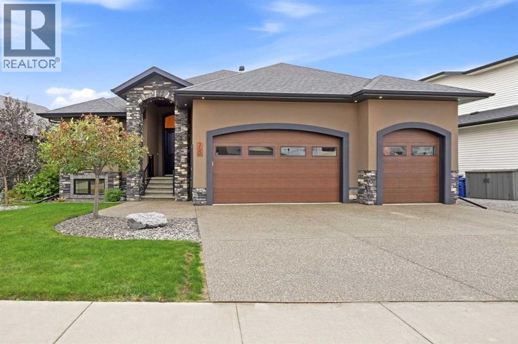 73 Lundberg Crescent, Red Deer, Alberta  T4R 0R2 - Photo 1 - A2345257