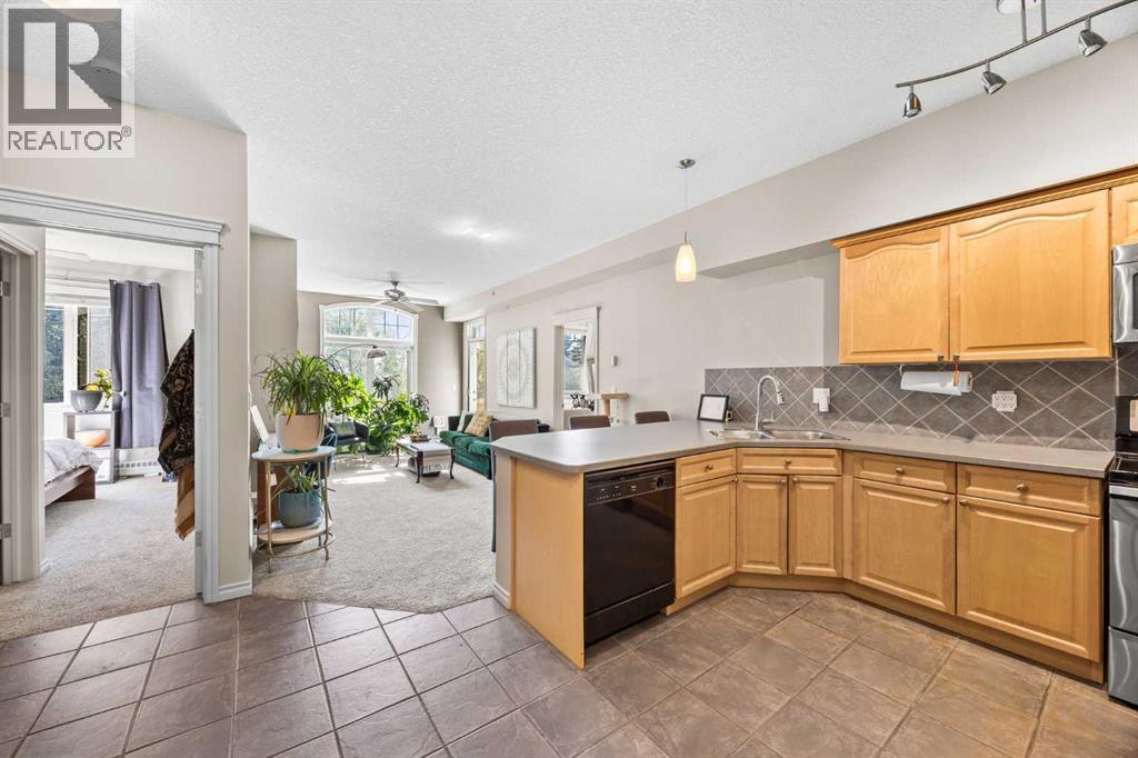 1206, 1888 Signature Park Sw, Calgary, Alberta  T3H 4Z1 - Photo 5 - A2339960