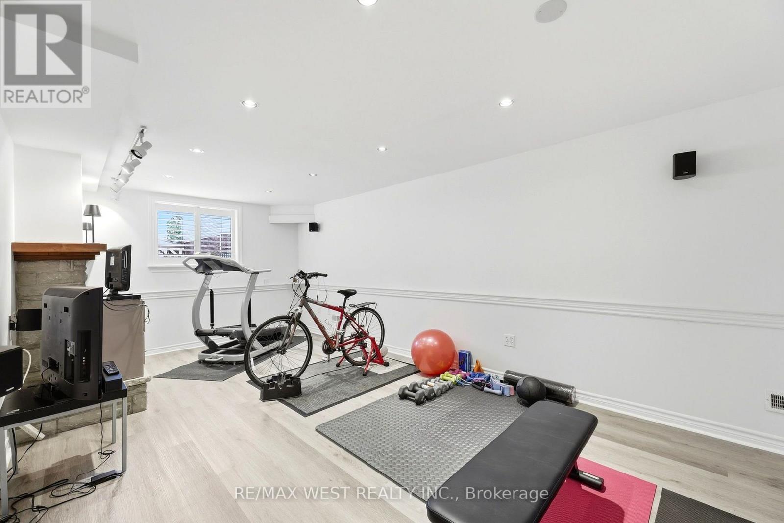 916 Silversmith Street, London North, Ontario  N6H 5T5 - Photo 8 - X13788366