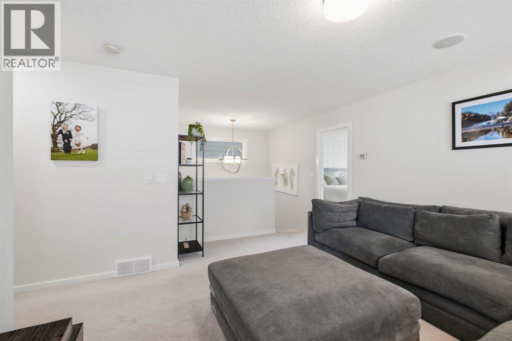 24 Sunrise Common, Cochrane, Alberta  T4C 2R8 - Photo 26 - A2344878