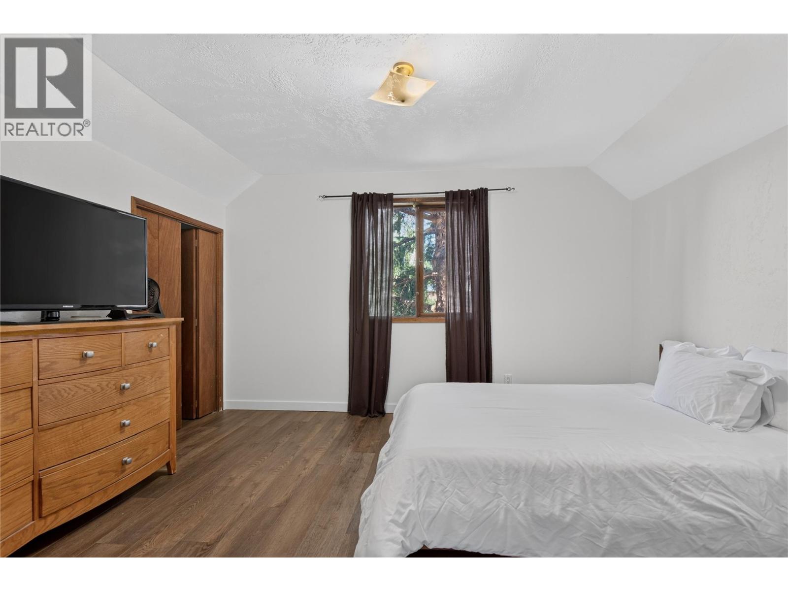 1215 Arawana Road, Naramata, British Columbia  V0H 1N1 - Photo 17 - 10400904
