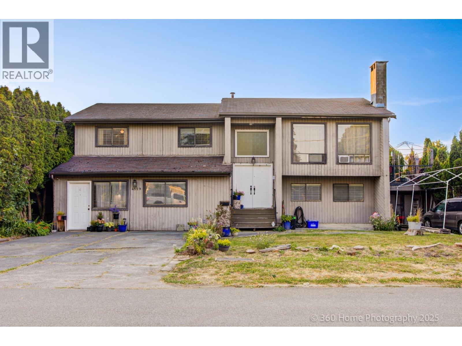 4529 SAVOY STREET, delta, British Columbia