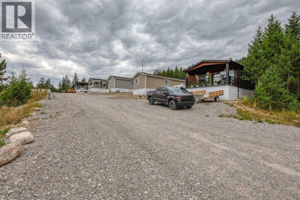 470 Reflection Lake Road, Golden, British Columbia  V0A 1H6 - Photo 32 - 10400928