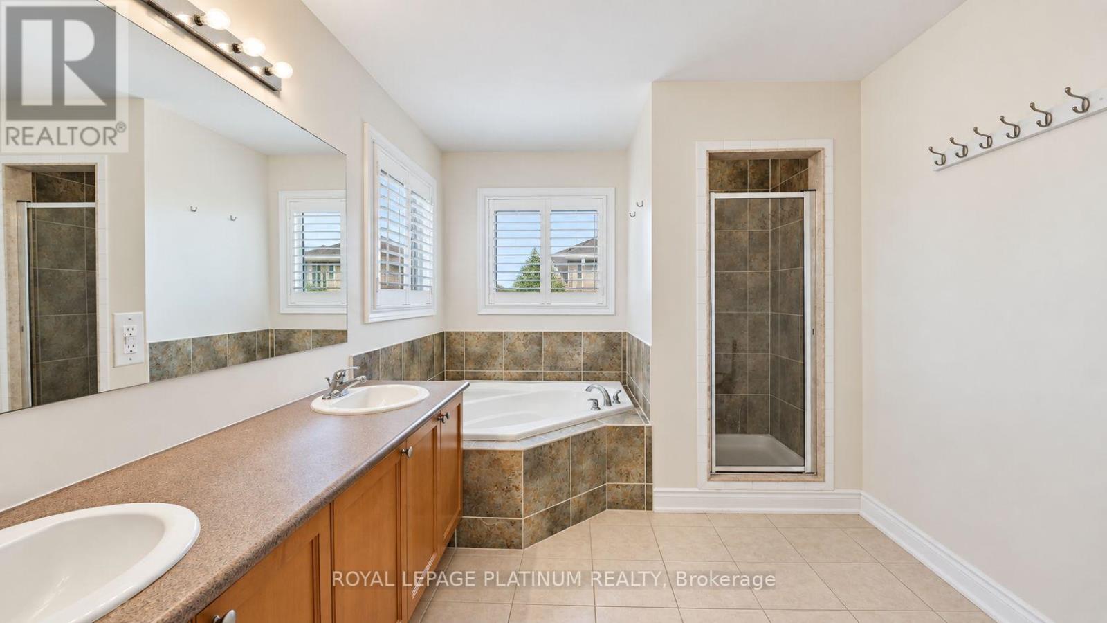 146 Sandringham Drive, Barrie, Ontario  L4M 0C9 - Photo 16 - S13785308
