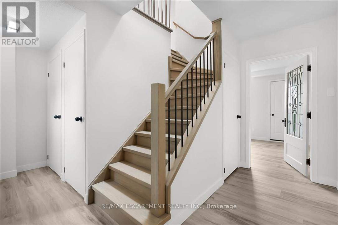 345 Berkindale Drive, Hamilton, Ontario  L8E 3E8 - Photo 18 - X13594156