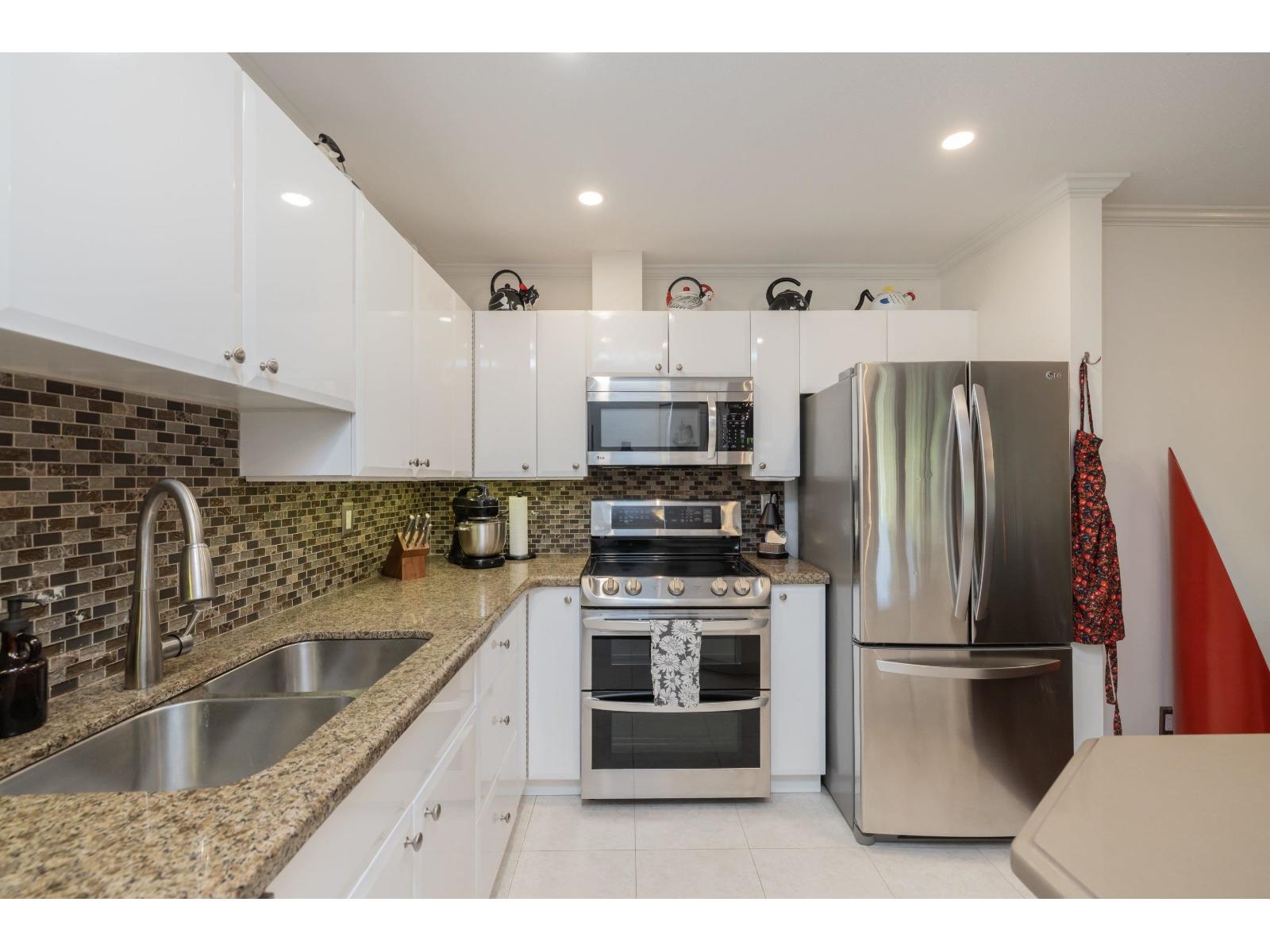 104 1952 152a Street, Surrey, British Columbia  V4A 9T2 - Photo 3 - R3165936