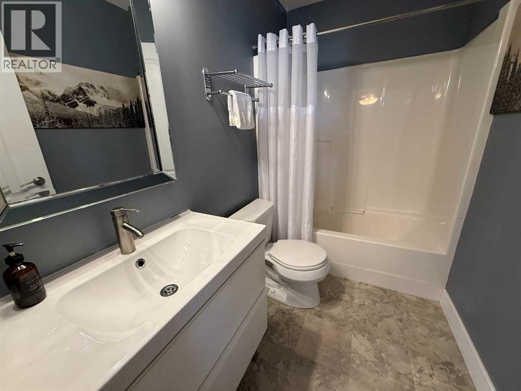 140 Mackay Crescent, Hinton, Alberta  T7V 1H1 - Photo 12 - A2345515