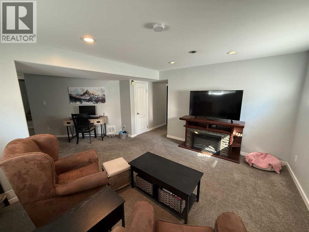 140 Mackay Crescent, Hinton, Alberta  T7V 1H1 - Photo 19 - A2345515