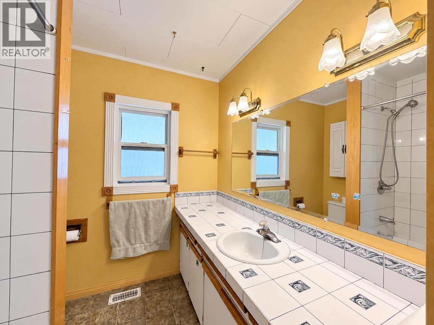 339 N Ninth Avenue, Williams Lake, British Columbia  V2G 2K3 - Photo 16 - R3165753