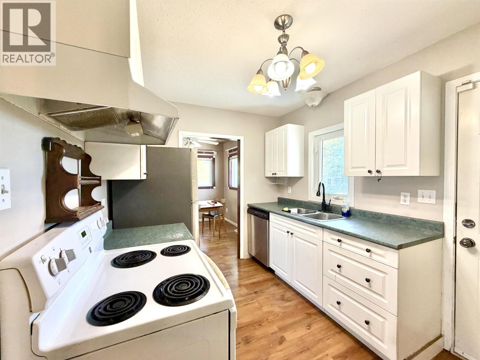 339 N Ninth Avenue, Williams Lake, British Columbia  V2G 2K3 - Photo 11 - R3165753