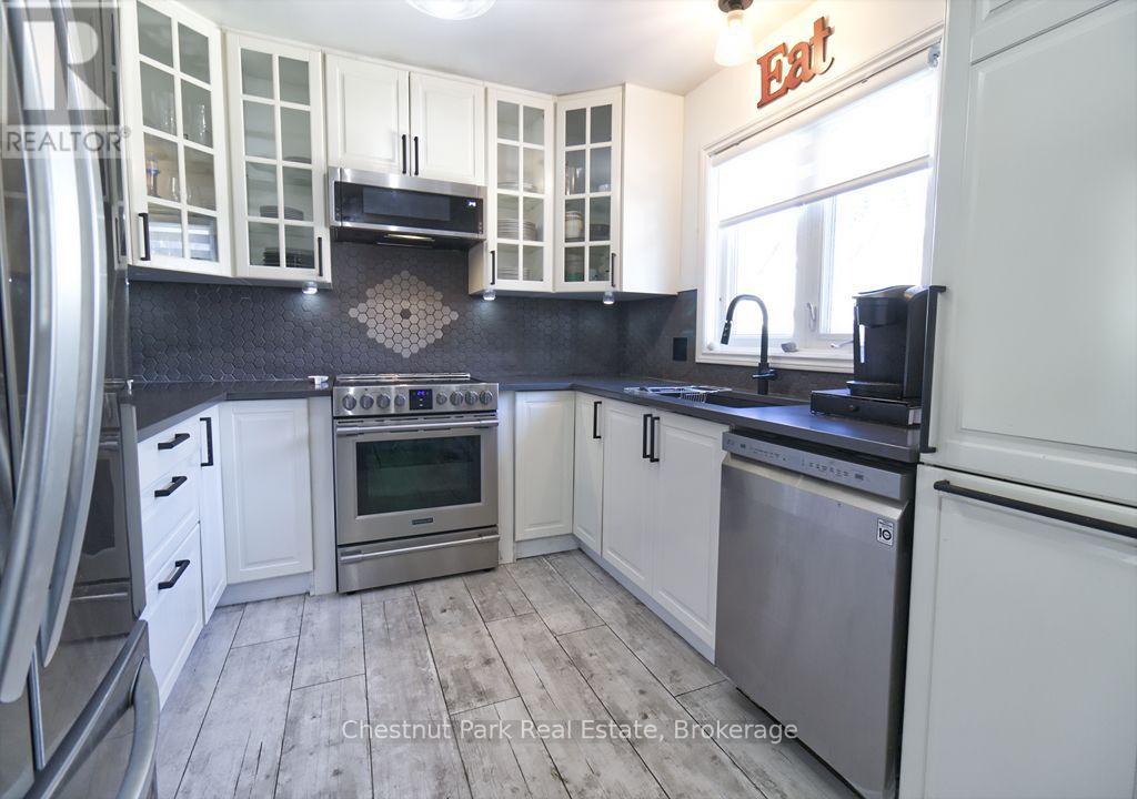 24 Starboard Road, Collingwood, Ontario  L9Y 5C8 - Photo 17 - S13787012