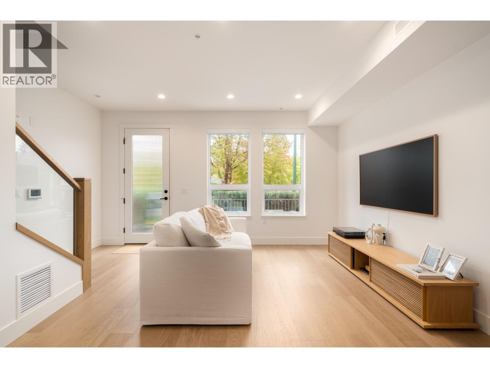 809 W 38th Avenue, Vancouver, British Columbia  V5Z 0L4 - Photo 3 - R3165723
