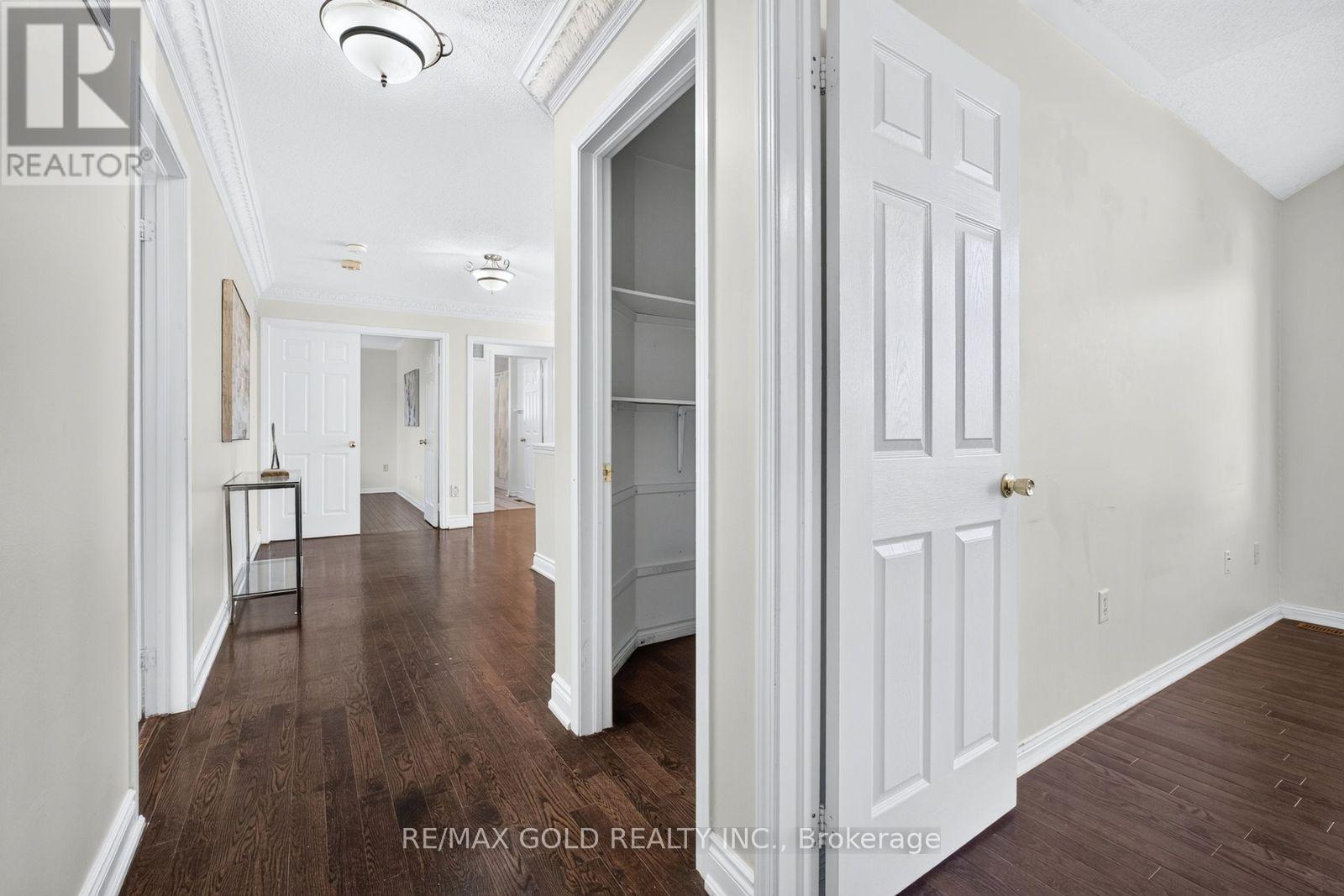 70 Maldives Crescent, Brampton, Ontario  L6P 1L1 - Photo 34 - W13786376