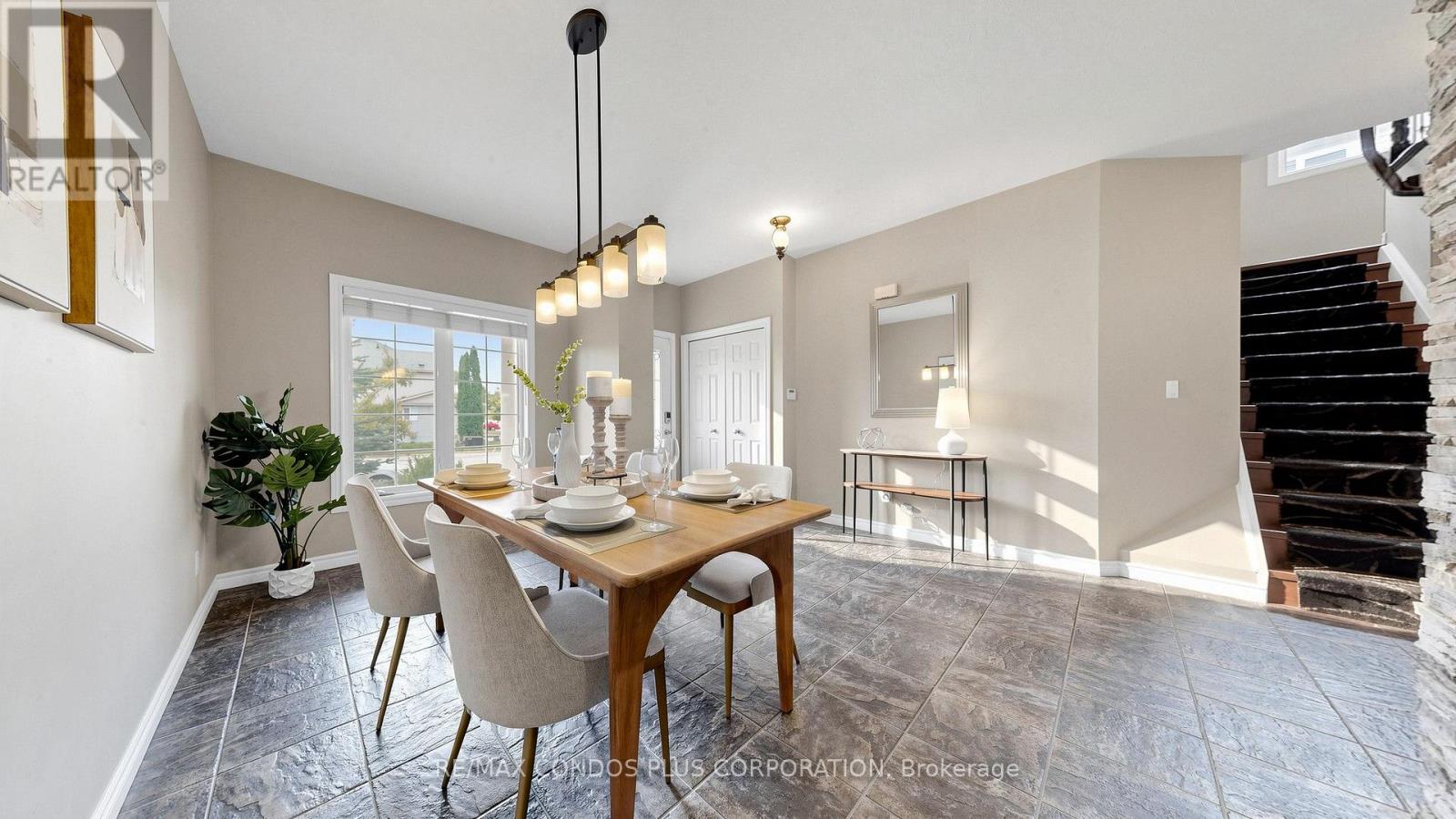 859 Brandenburg Boulevard, Waterloo, Ontario  N2T 2X6 - Photo 14 - X13788048