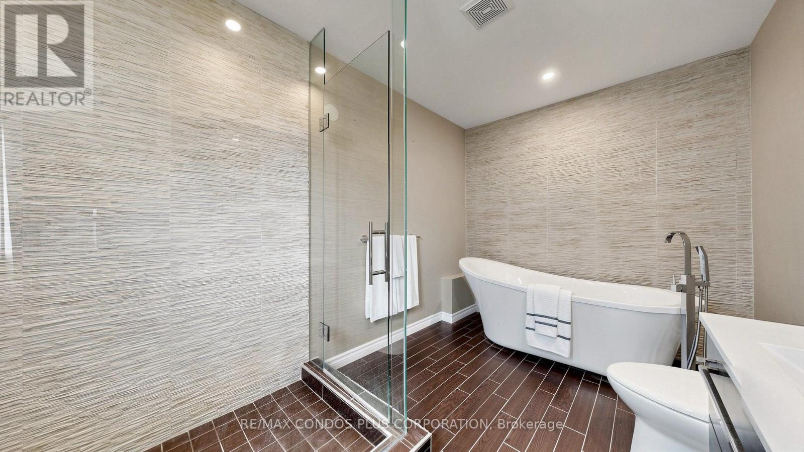 859 Brandenburg Boulevard, Waterloo, Ontario  N2T 2X6 - Photo 30 - X13788048