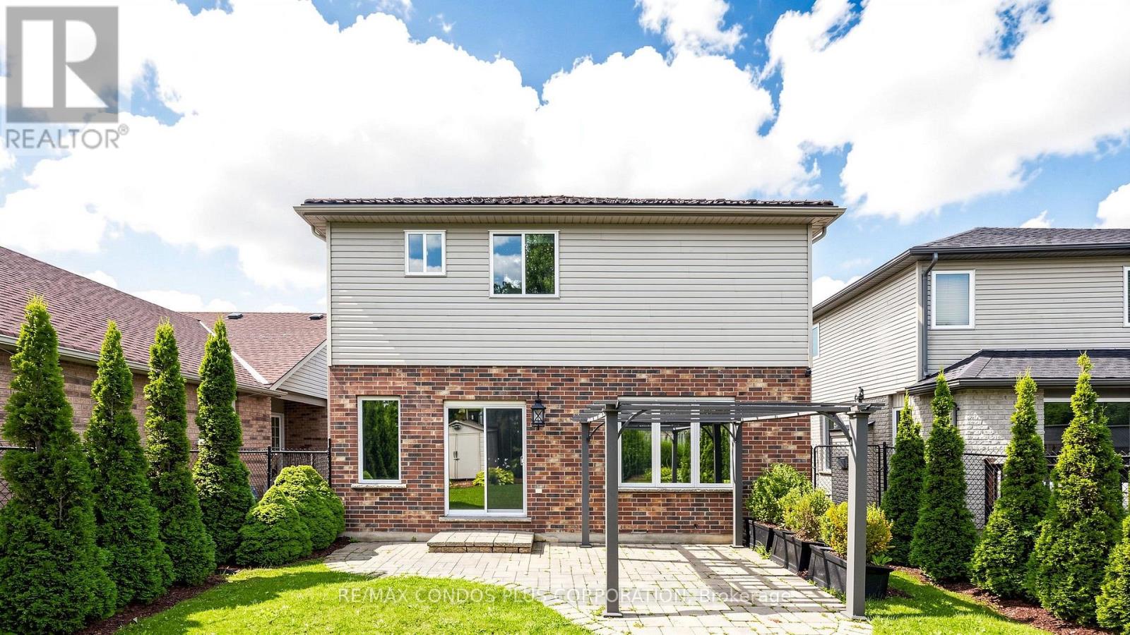 859 Brandenburg Boulevard, Waterloo, Ontario  N2T 2X6 - Photo 42 - X13788048
