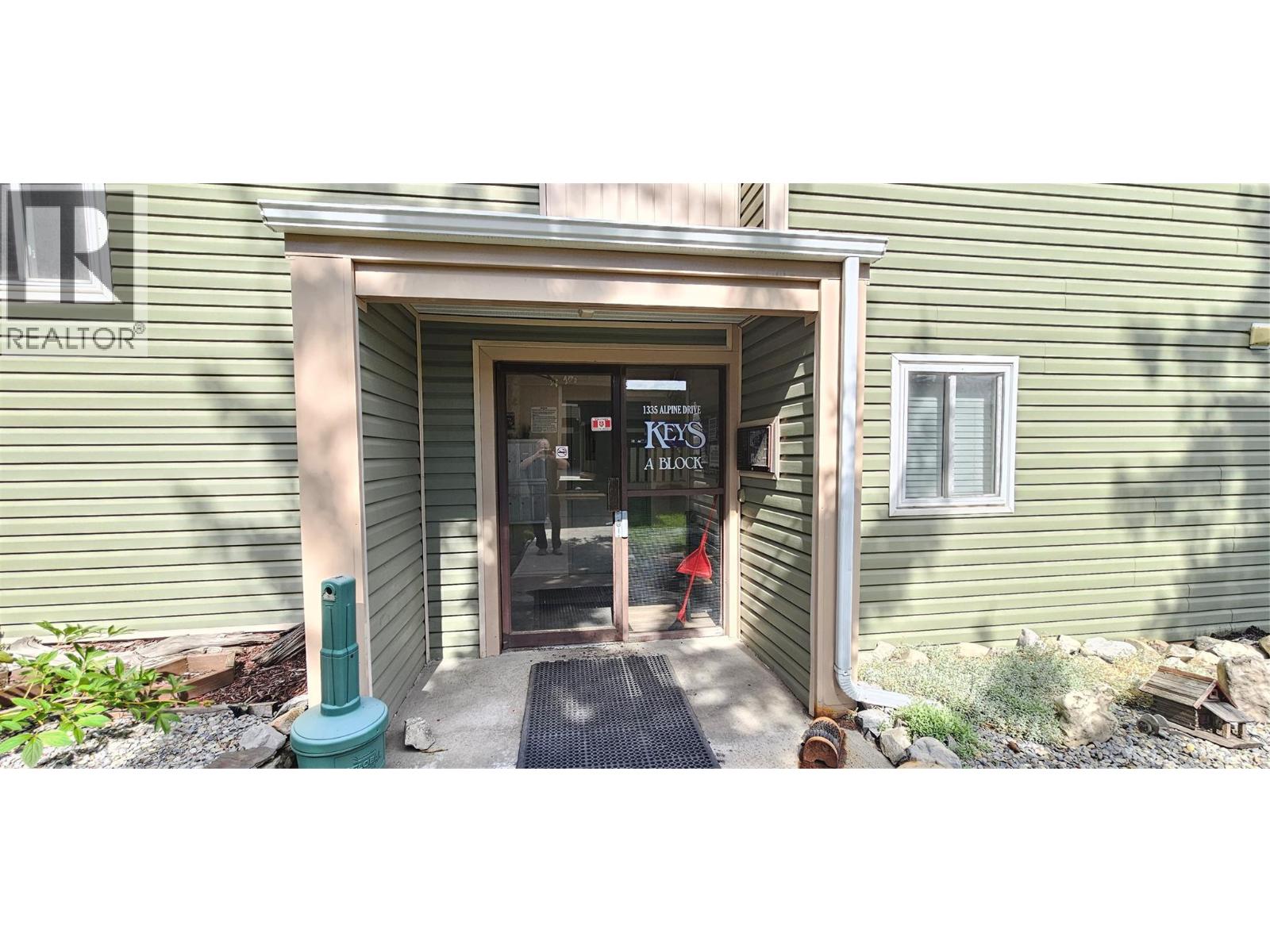 1335 Alpine Drive Unit# 301a, Elkford, British Columbia  V0B 1H0 - Photo 2 - 10399505