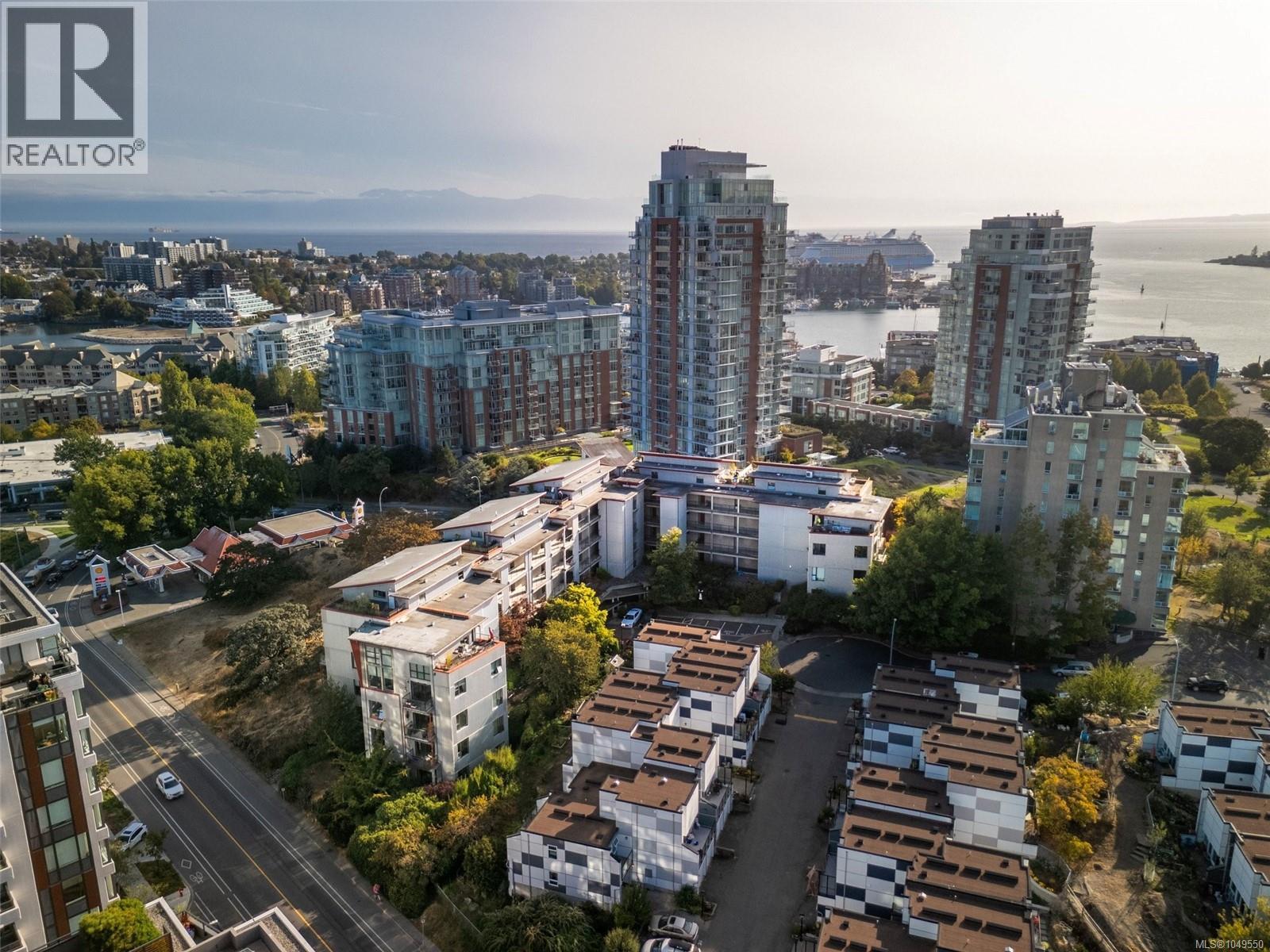 212 455 Sitkum Rd, Victoria, British Columbia  V9A 7N9 - Photo 1 - 1049550
