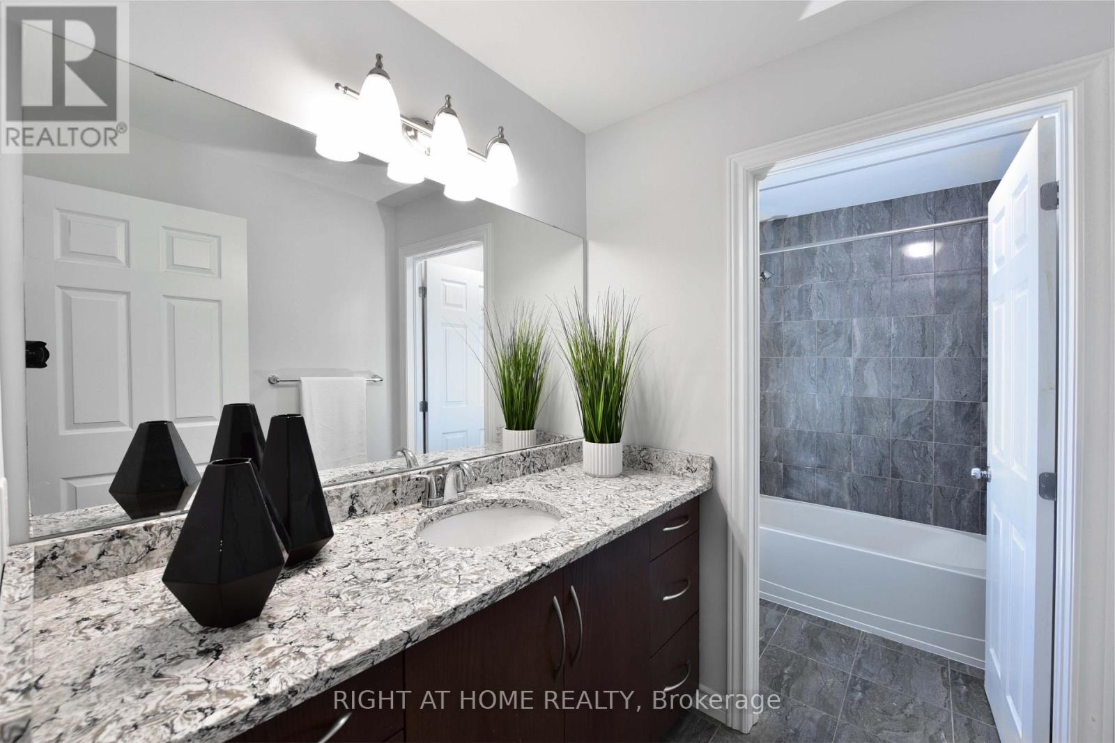 504 Breccia Heights, Ottawa, Ontario  K2T 0L6 - Photo 38 - X13788458