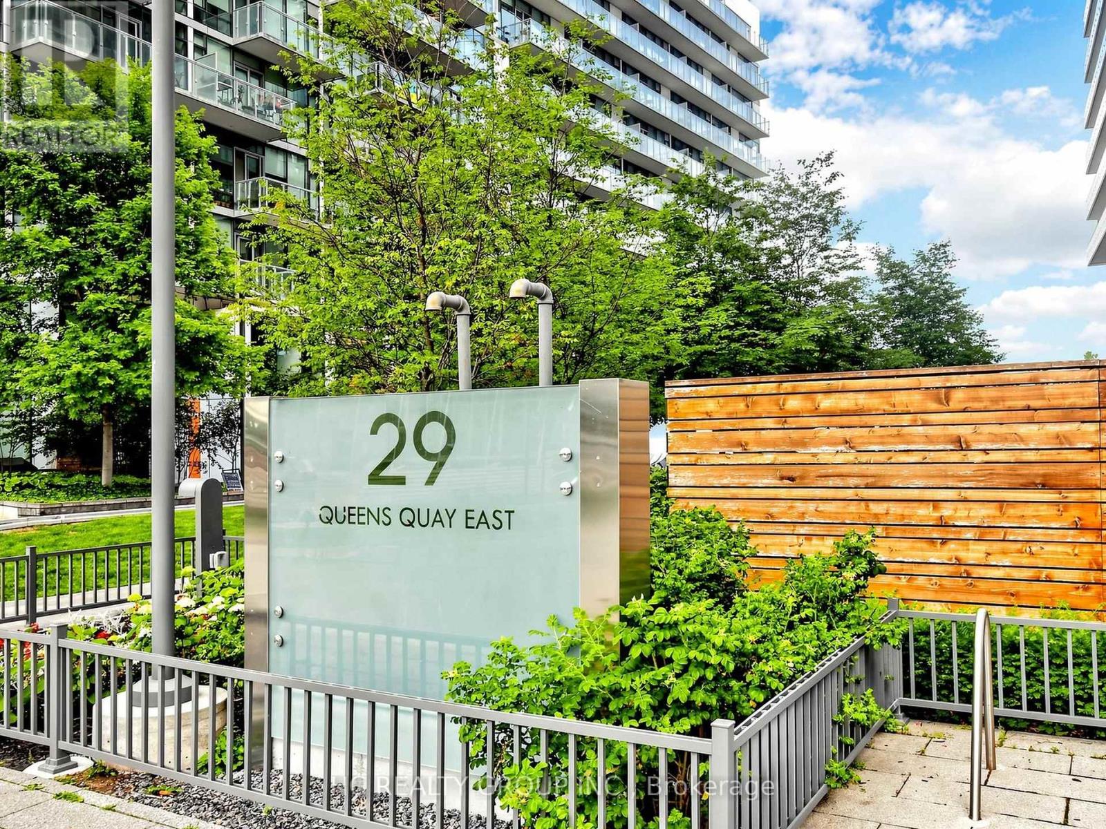602 - 29 Queens Quay E, Toronto, Ontario  M5E 0A4 - Photo 4 - C13788478