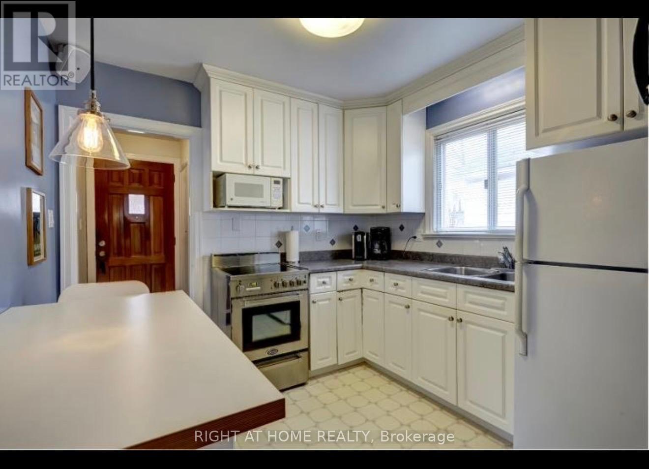 Main - 3 Bexhill Avenue, Toronto, Ontario M1L 3B3 - Photo 5 - E13788414