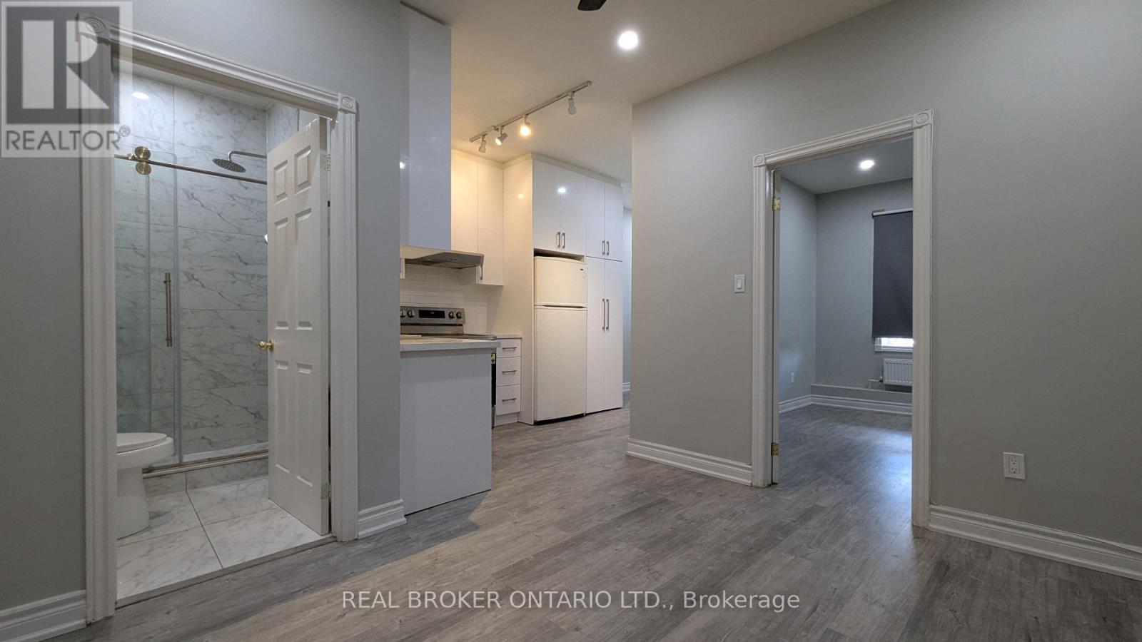 3 - 157 MAIN STREET, Toronto, Ontario