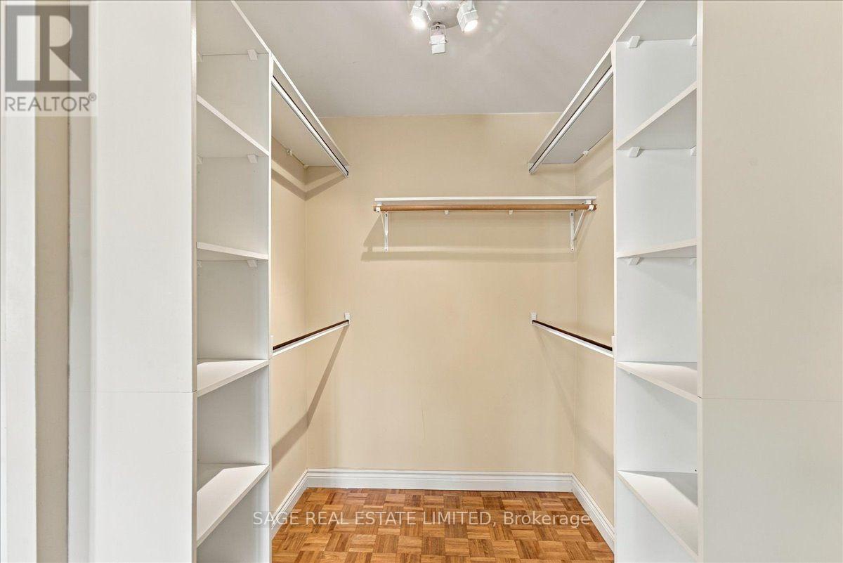 43 Orley Avenue, Toronto, Ontario  M4C 2C2 - Photo 31 - E13788512